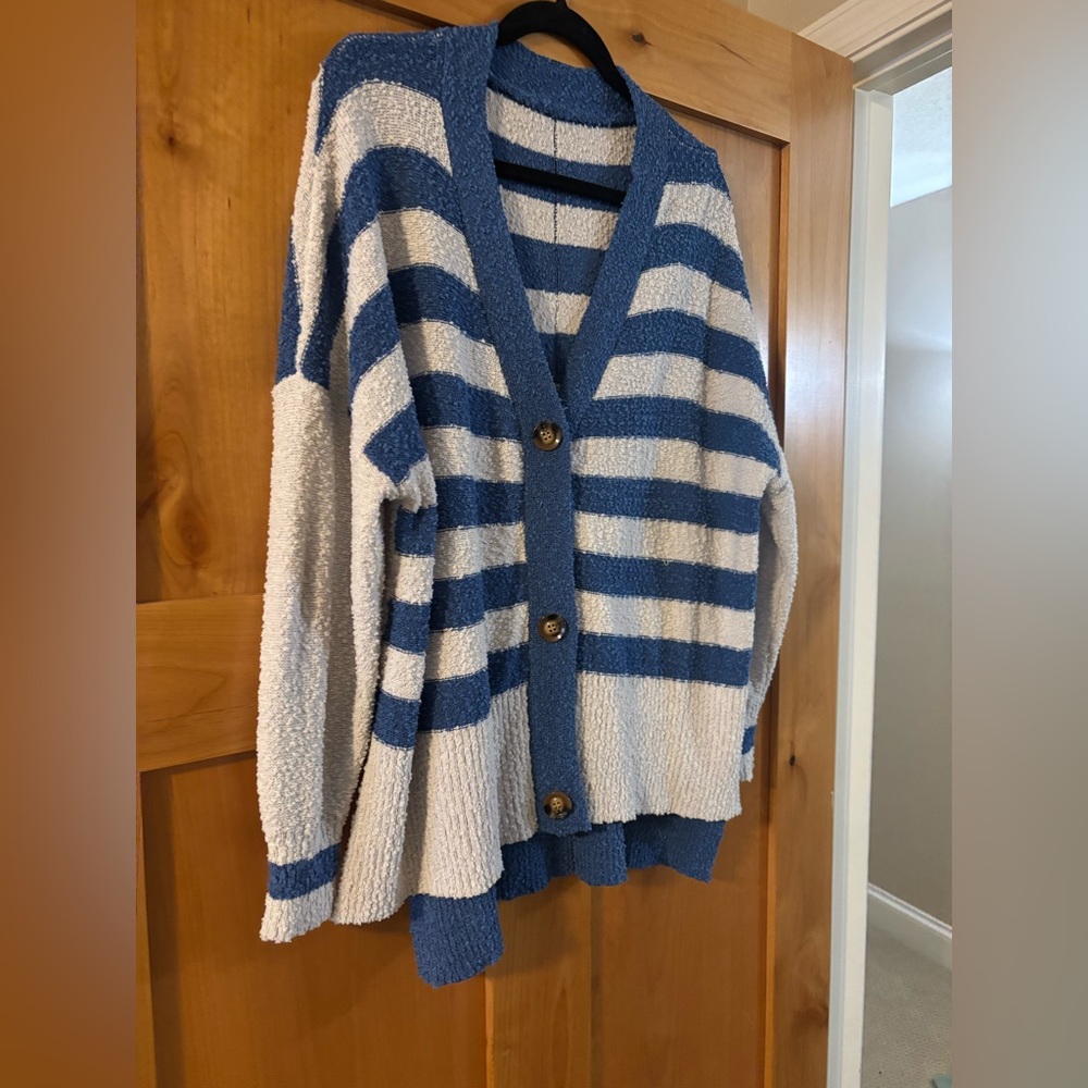 Source Unknown Blue and Cream Striped Cardigan